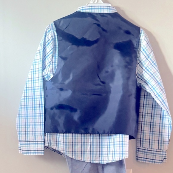 Nautica Little Boys 4-Pc. Linen Look Vest Set
Boys jacket and suit - Picture 5 of 6